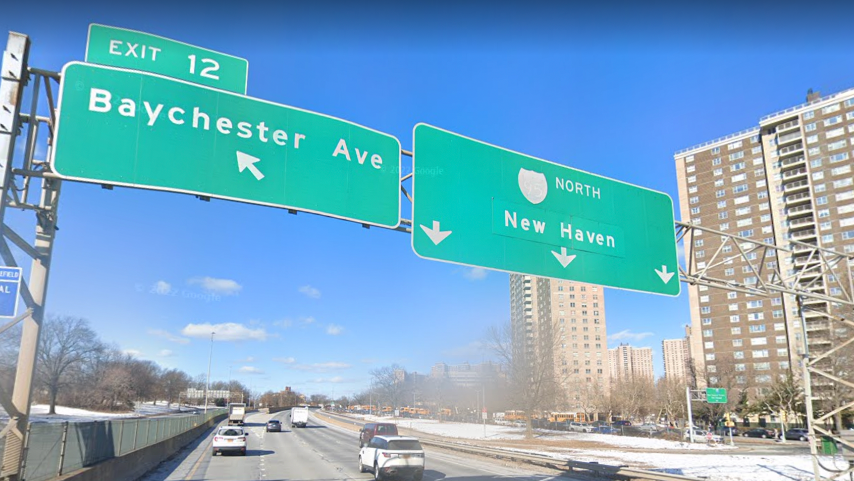 Lyft passenger dead, driver injured after overturning on Bronx highway