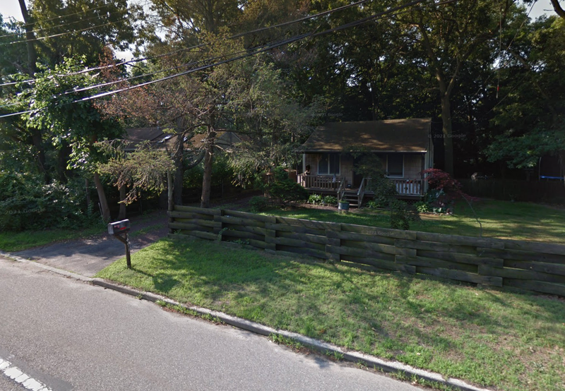 5474 Express Drive South where fatal hit-and-run occurred