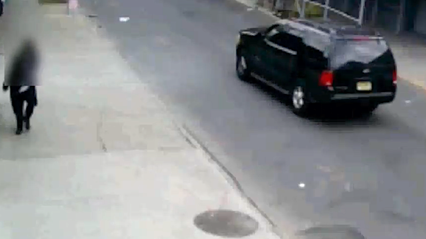 VIDEO: Man, synagogue shot with BB gun in hate-fueled Brooklyn drive-by; SUV sought