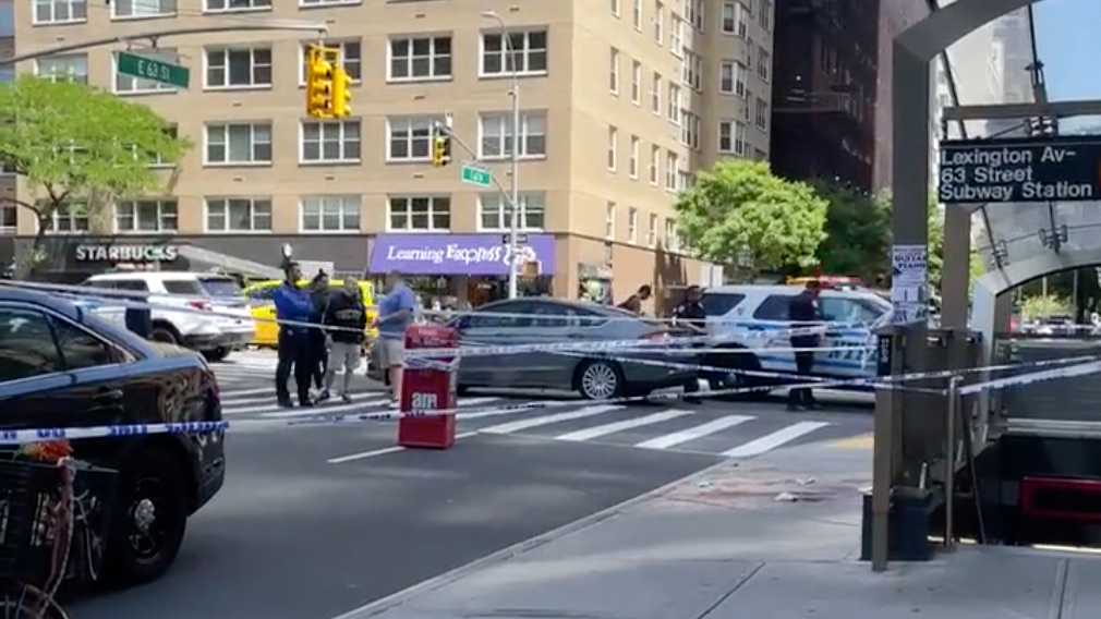 Man stabbed in arm near UES subway entrance: police
