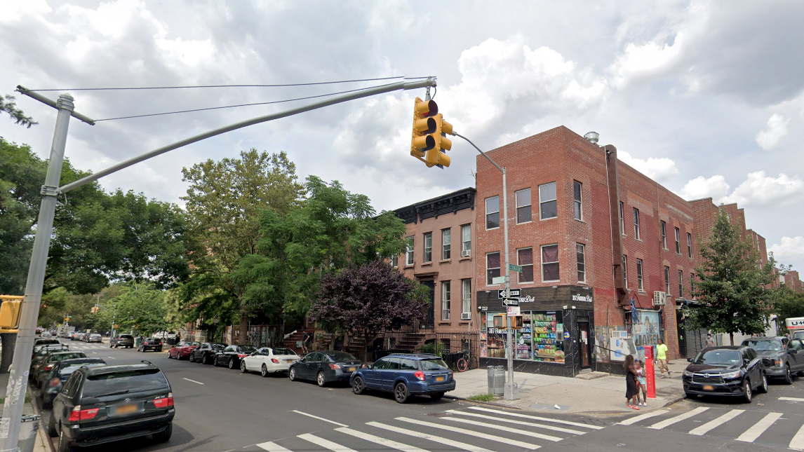Man, 29, fatally shot in head outside Brooklyn deli