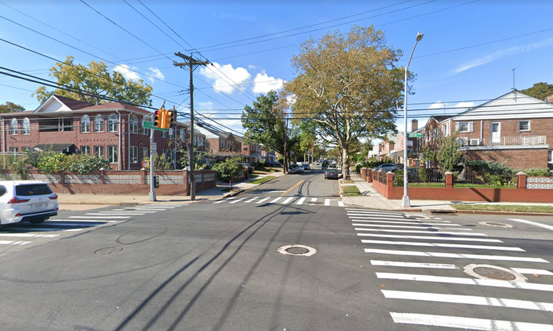 Utopia Parkway and Jewel Avenue where crash occurred