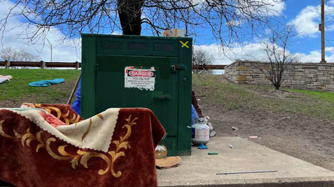 Alderman asks ward residents to support his plan to move homeless from Uptown camp