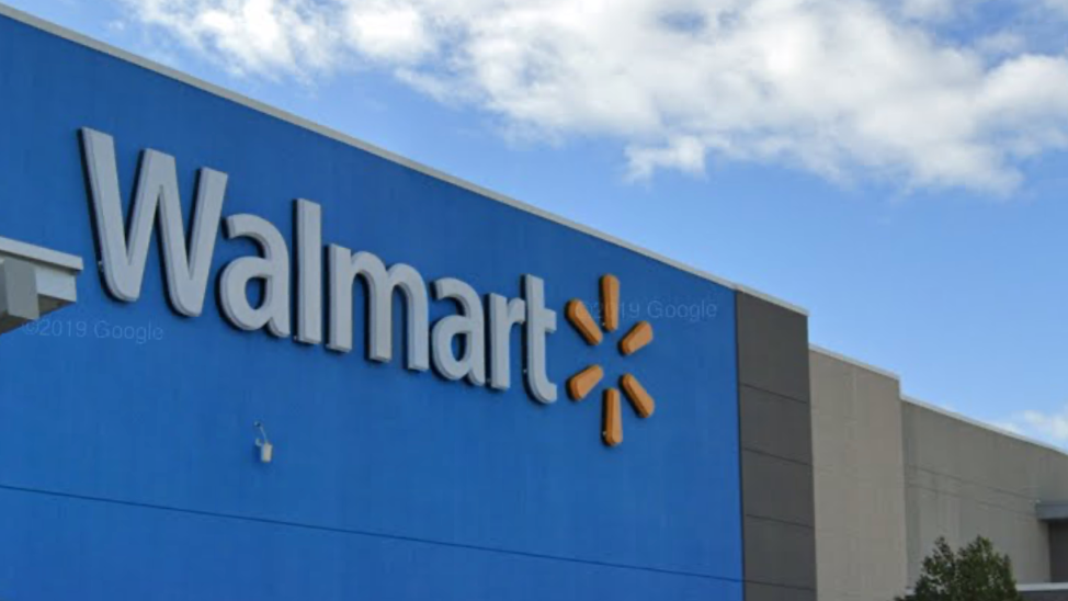 Woman, teen left 3 children in hot car while shopping at NJ Walmart: police
