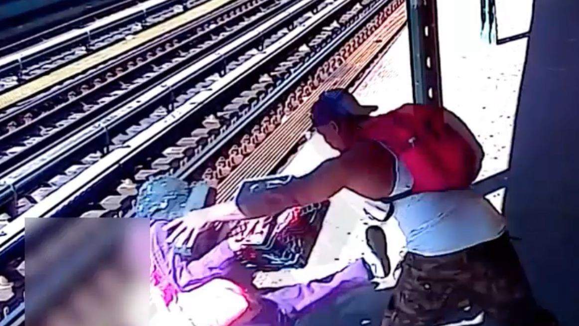 Man accused of throwing woman onto Bronx subway tracks 'didn't mean to,' was drinking: court docs