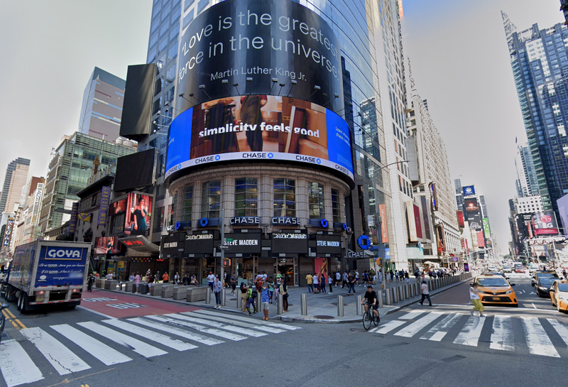 The victim was slashed at W. 42nd Street and Seventh Avenue around 8:40 p.m