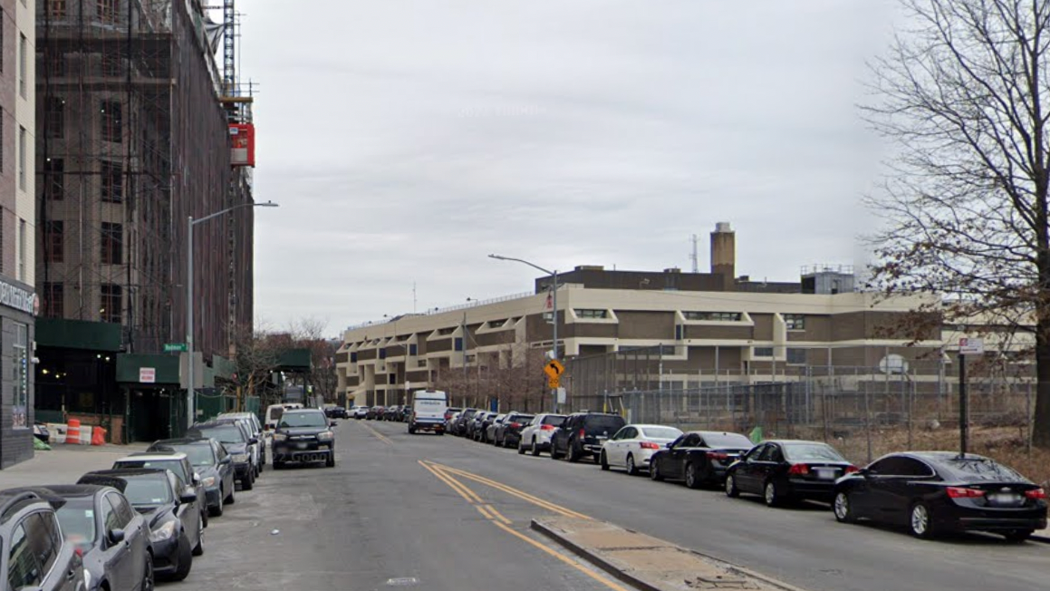 Woman fatally struck by speeding white van in Bronx hit-and-run