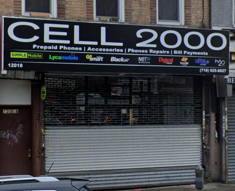 Two police officers were injured during an attempted robbery in Queens on Tuesday.