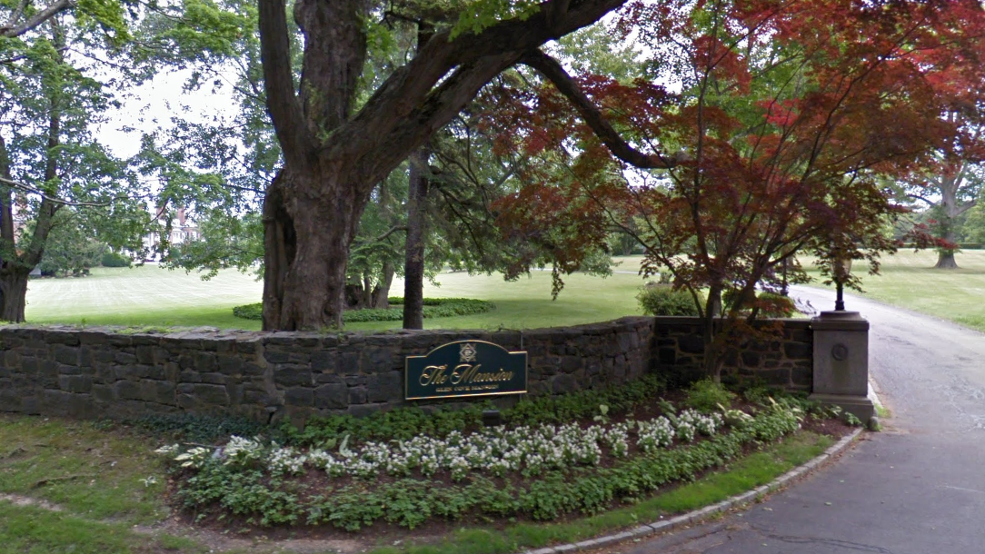 3 shot during pool party at upscale LI mansion hotel: 'This wasn't something we ever expect'