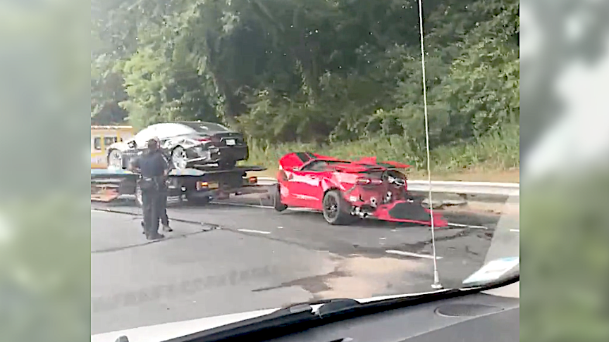 6 hurt in multi-car, chain-reaction crash on Grand Central Parkway in Queens