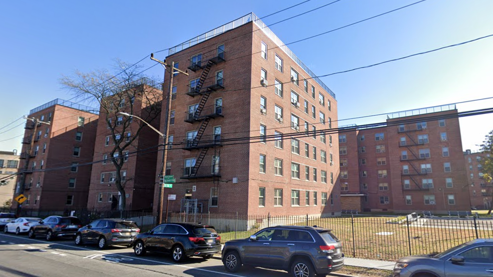 Queens man gets 24 years for stabbing wife to death over suspected cheating