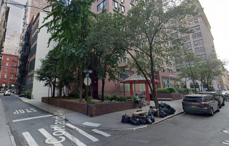 The victim was slashed on White Street around 1 a.m. Tuesday