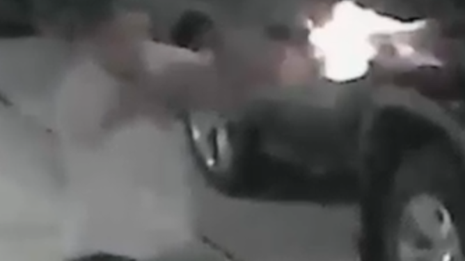 VIDEO: Man shot in stomach in wild gun battle on Queens street