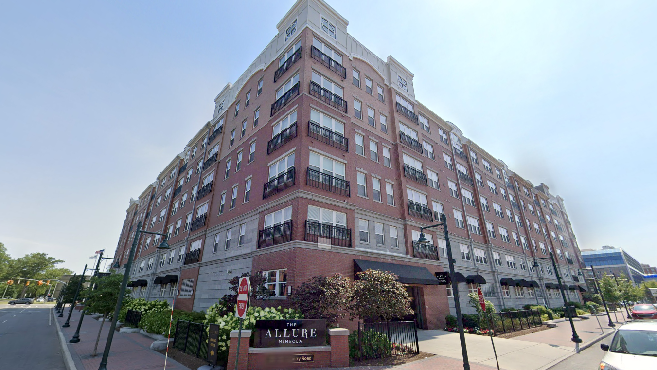 Woman found dead with apparent gunshot wounds at high-end LI apartment building