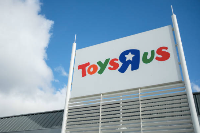Rob & Joss Toys R Us KYXY 96.5