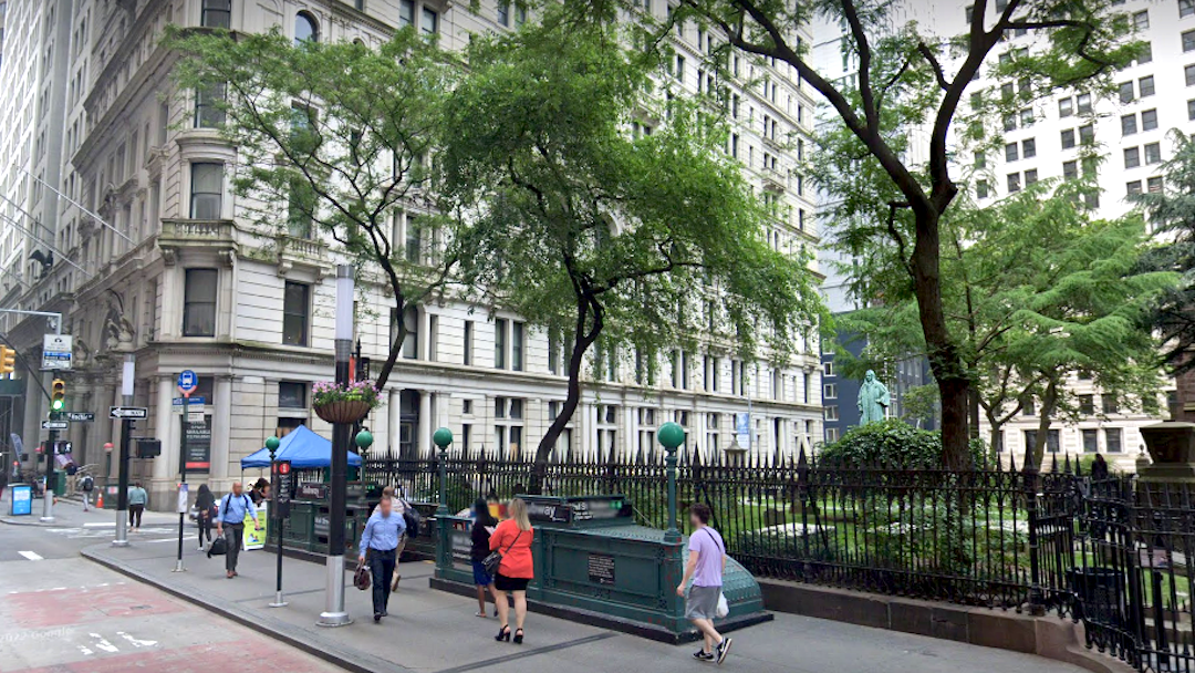 MTA contractor attacked with screwdriver at Wall Street subway station