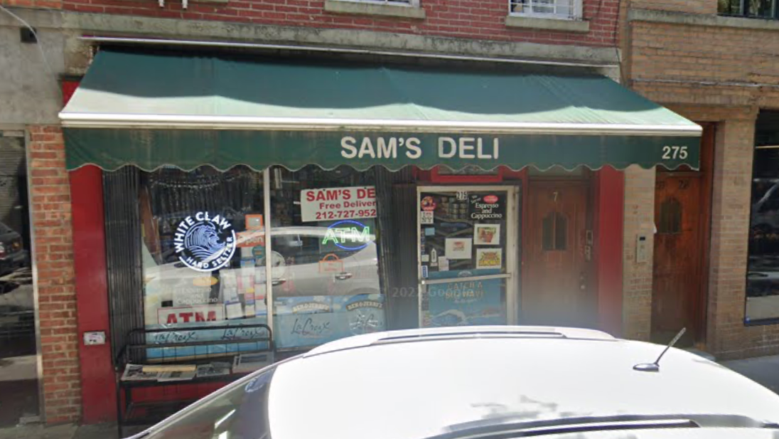 Carjacker runs over Daily News photog's foot during wild West Village chase