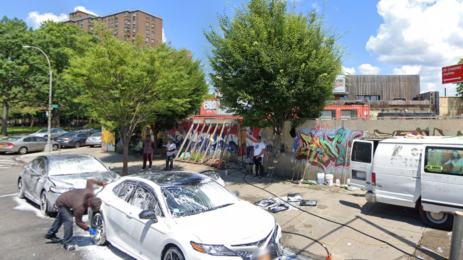Man, 19, fatally shot in leg on Upper Manhattan street