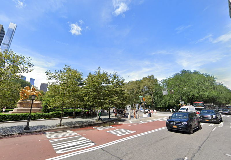 A tourist from Saudi Arabia was robbed at Fifth Avenue and East 59th Street on Sunday morning
