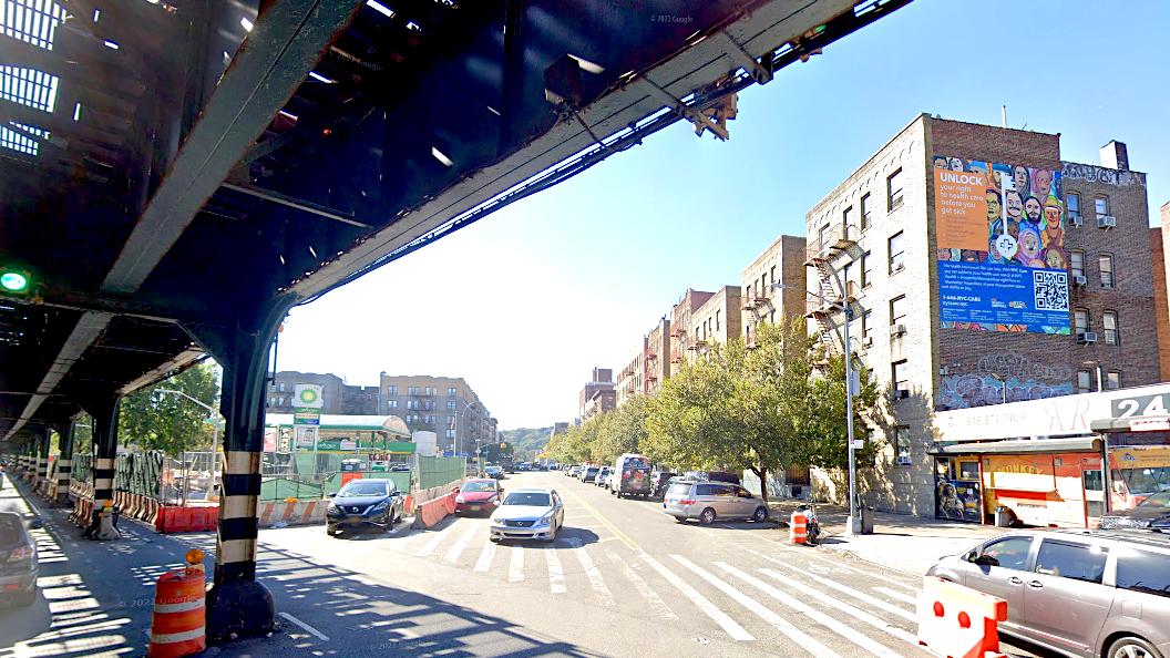Manhattan bus driver injured by flying glass as road-raging motorist shatters window