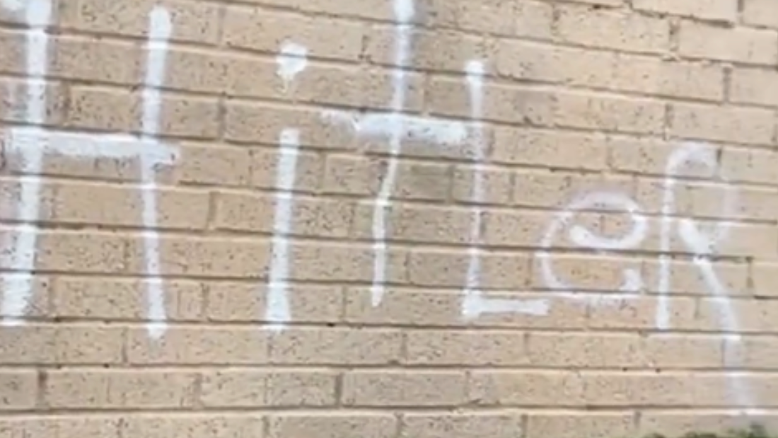 Brooklyn synagogue tagged with anti-Semitic graffiti