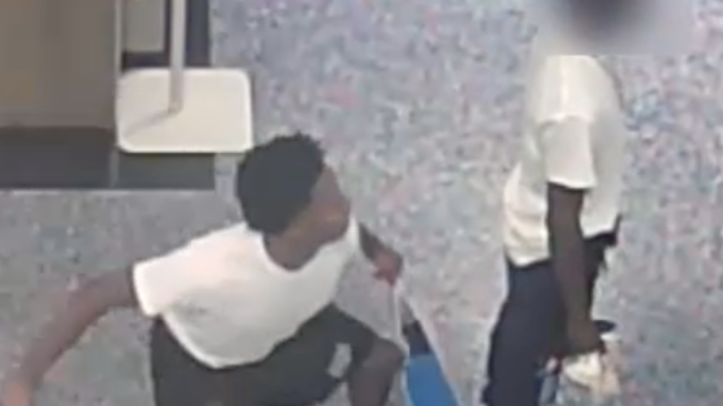 VIDEO: Man punched out in unprovoked attack at Brooklyn mall