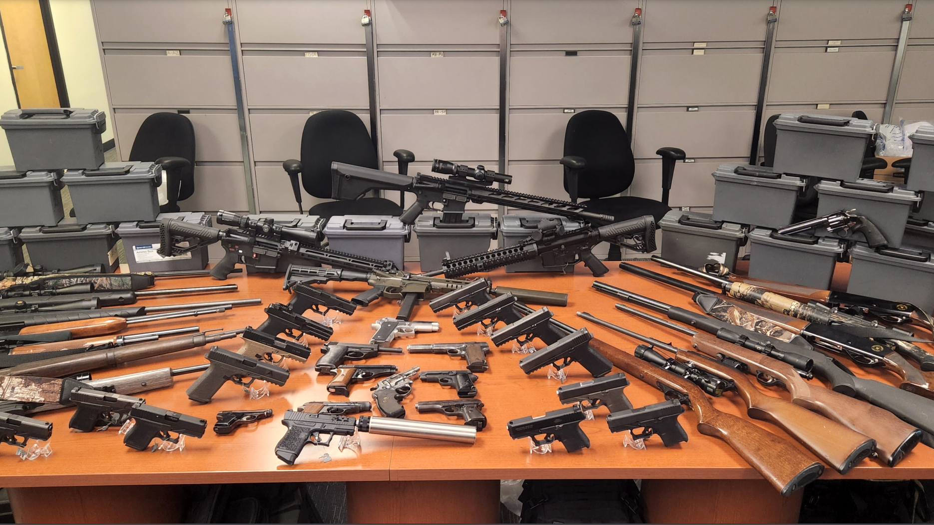 Queens man facing up to 25 years in prison after investigators find arsenal of illegal guns