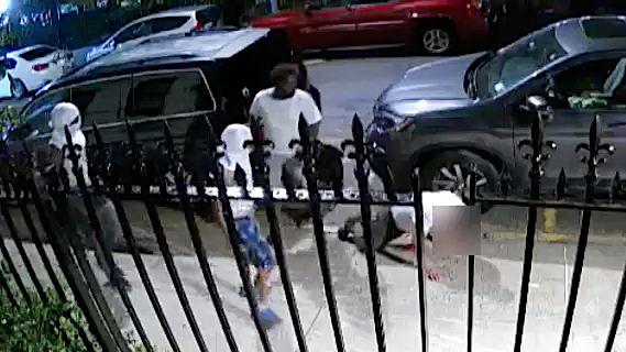 VIDEO: Man, 67, loses tooth as teens violently rob him twice on Bronx street