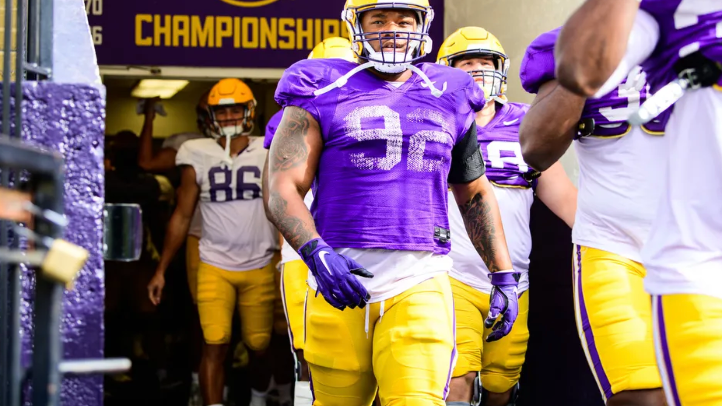 LSU football 'hit a home run' with this freshman TE, Brian Kelly says