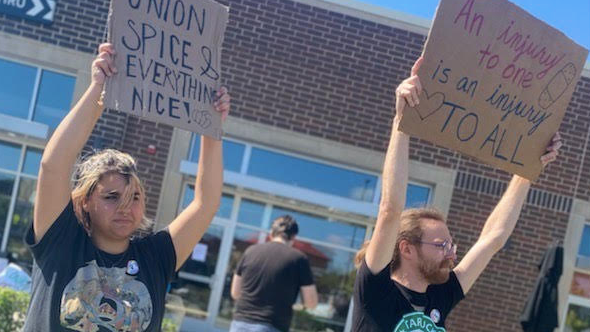 No contract, no coffee: Workers at Edgewater Starbucks hold 1-day strike