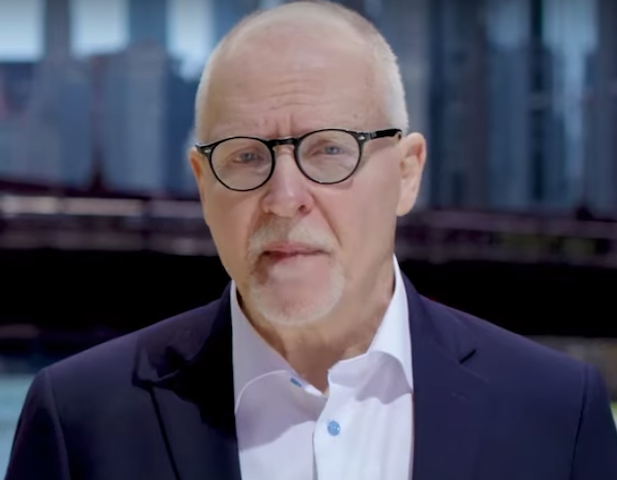 Vallas portrait