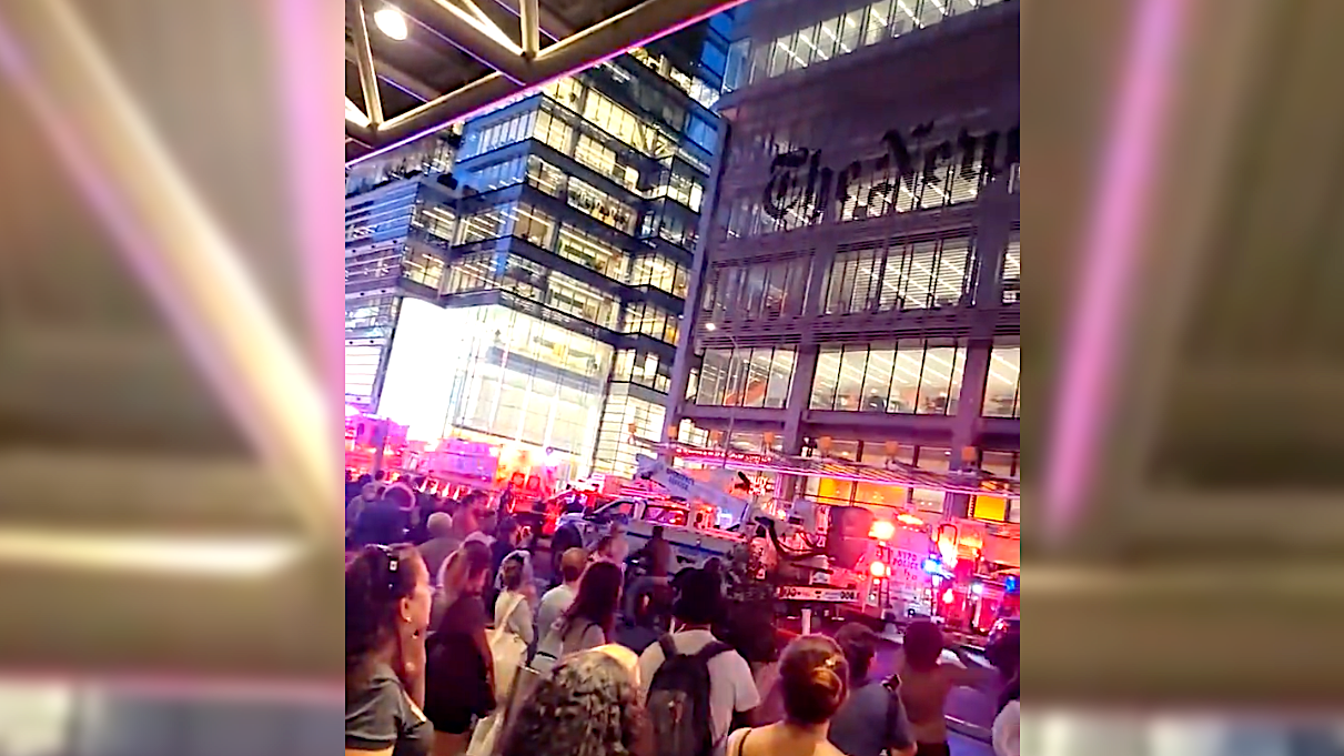 Man climbs NY Times building, holds knife to throat days after allegedly injuring cop with nail-riddled two-by-four