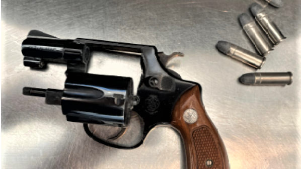 NJ woman arrested at Newark Airport with loaded gun in suitcase during holiday weekend
