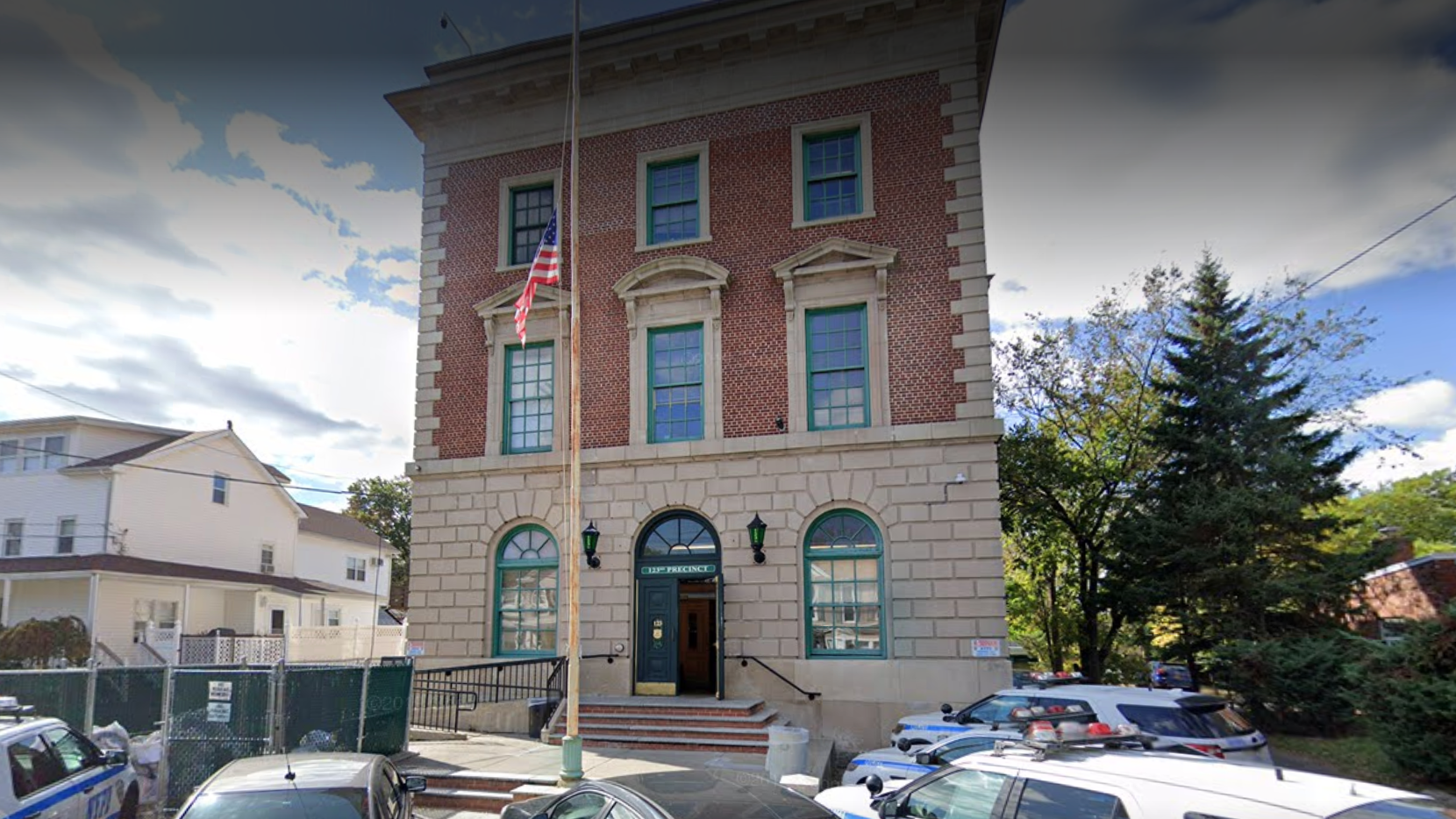 Staten Island YouTube rapper vandalizes NYPD precinct after arrested for gunpoint robbery