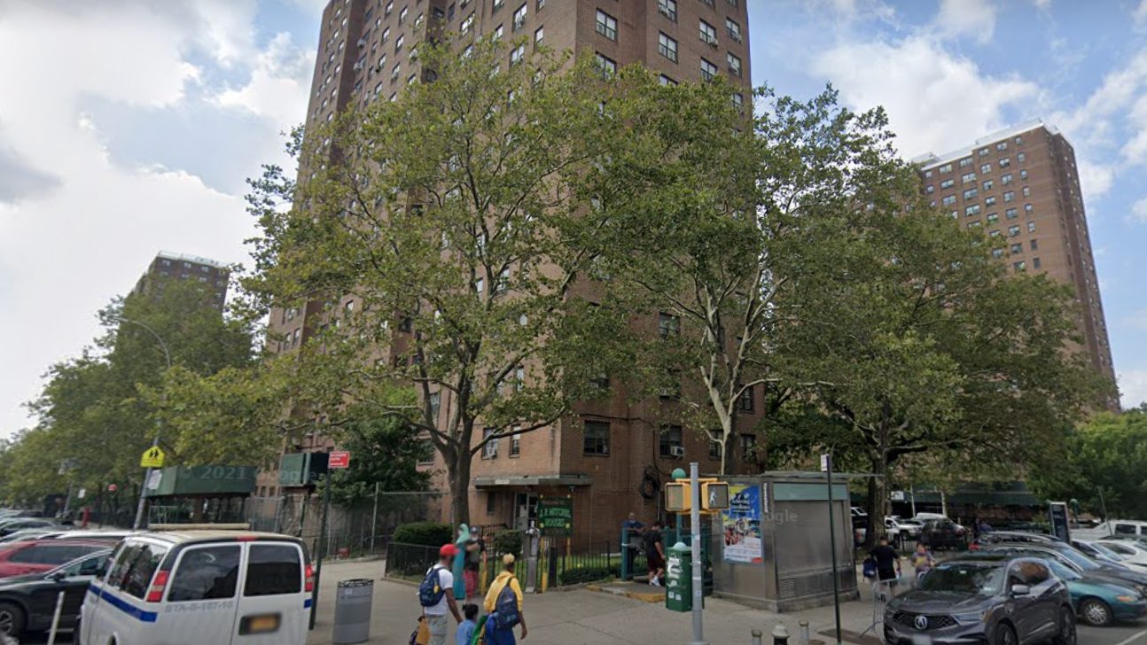 10 alleged members of Bronx 'ABG' gang face life in prison on murder, assault, other charges