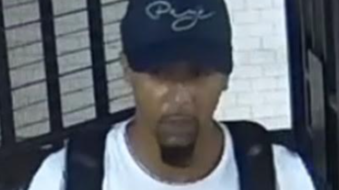 Woman attacked with stick, pushed into Bronx subway bench in attempted robbery