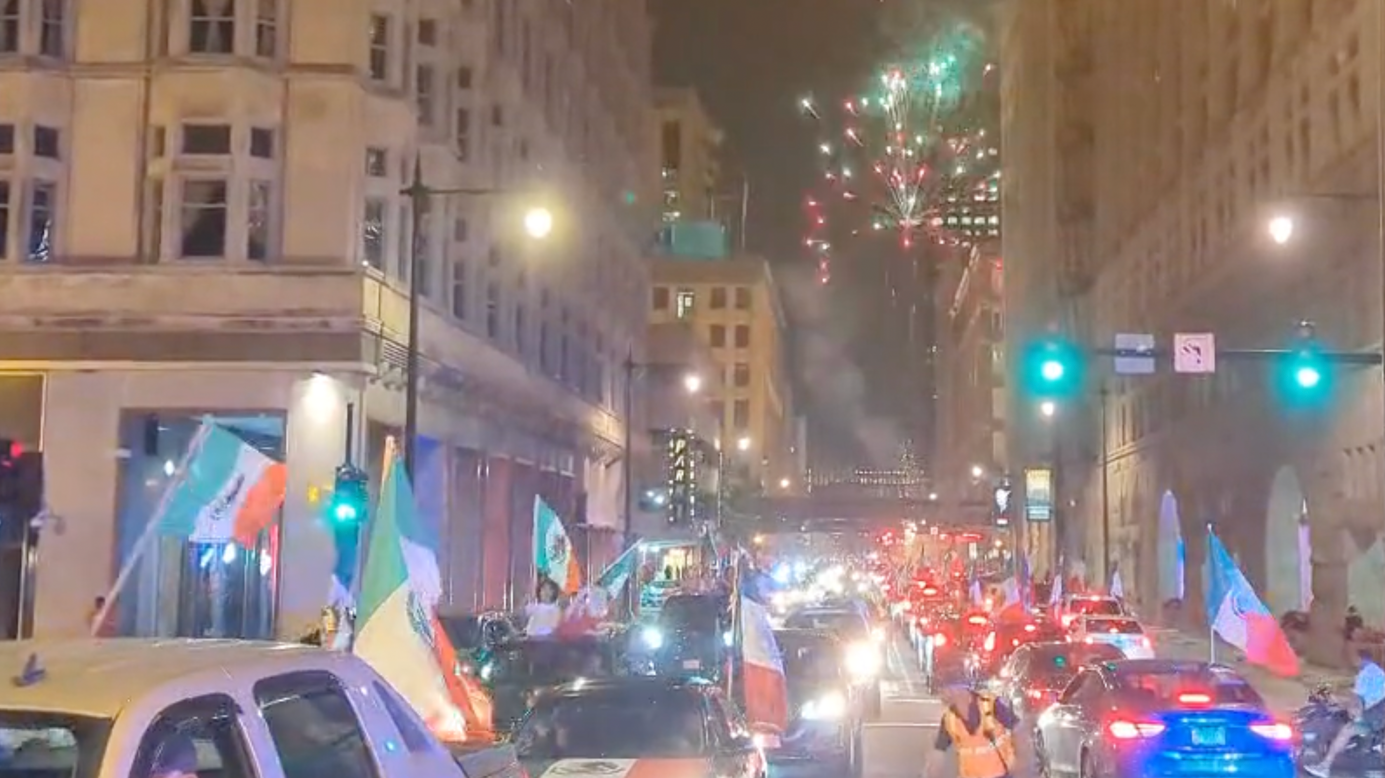 Mexican Independence Day celebrations clog downtown streets, expressways