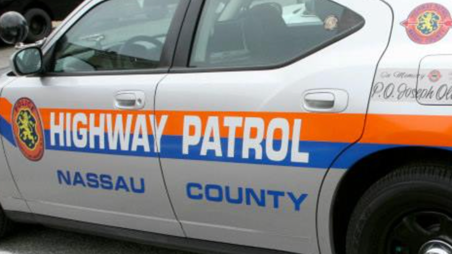 LI man pleads guilty to 2018 DWI crash that seriously injured police officer