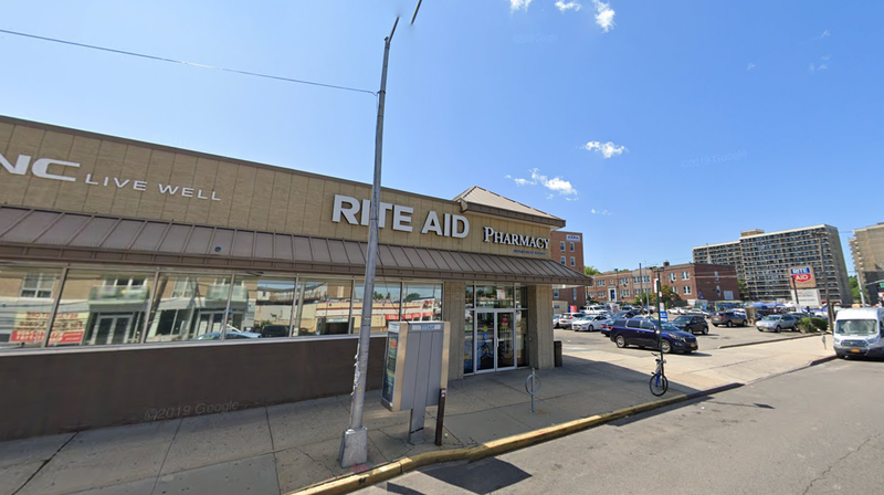 Rite Aid pharmacy that suspect allegedly robbed before carjacking