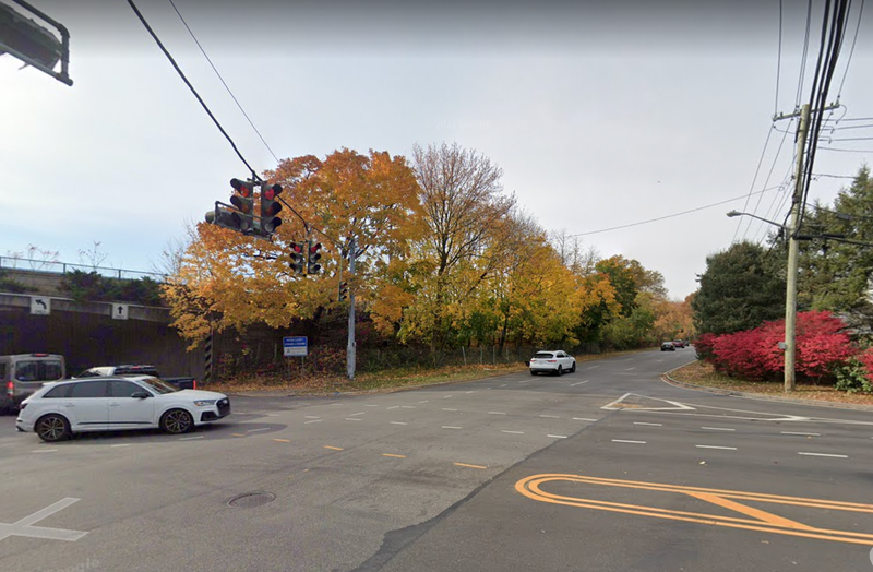 N Service Road & Searingtown Road where cyclist was fatally struck