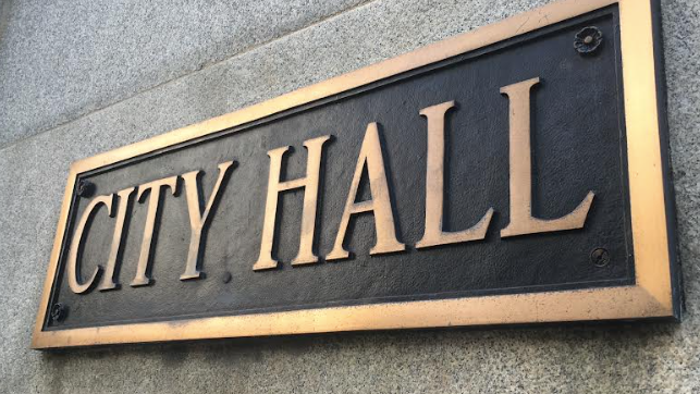 Chicago to offer 12 weeks of paid parental leave to 32,000 city employees