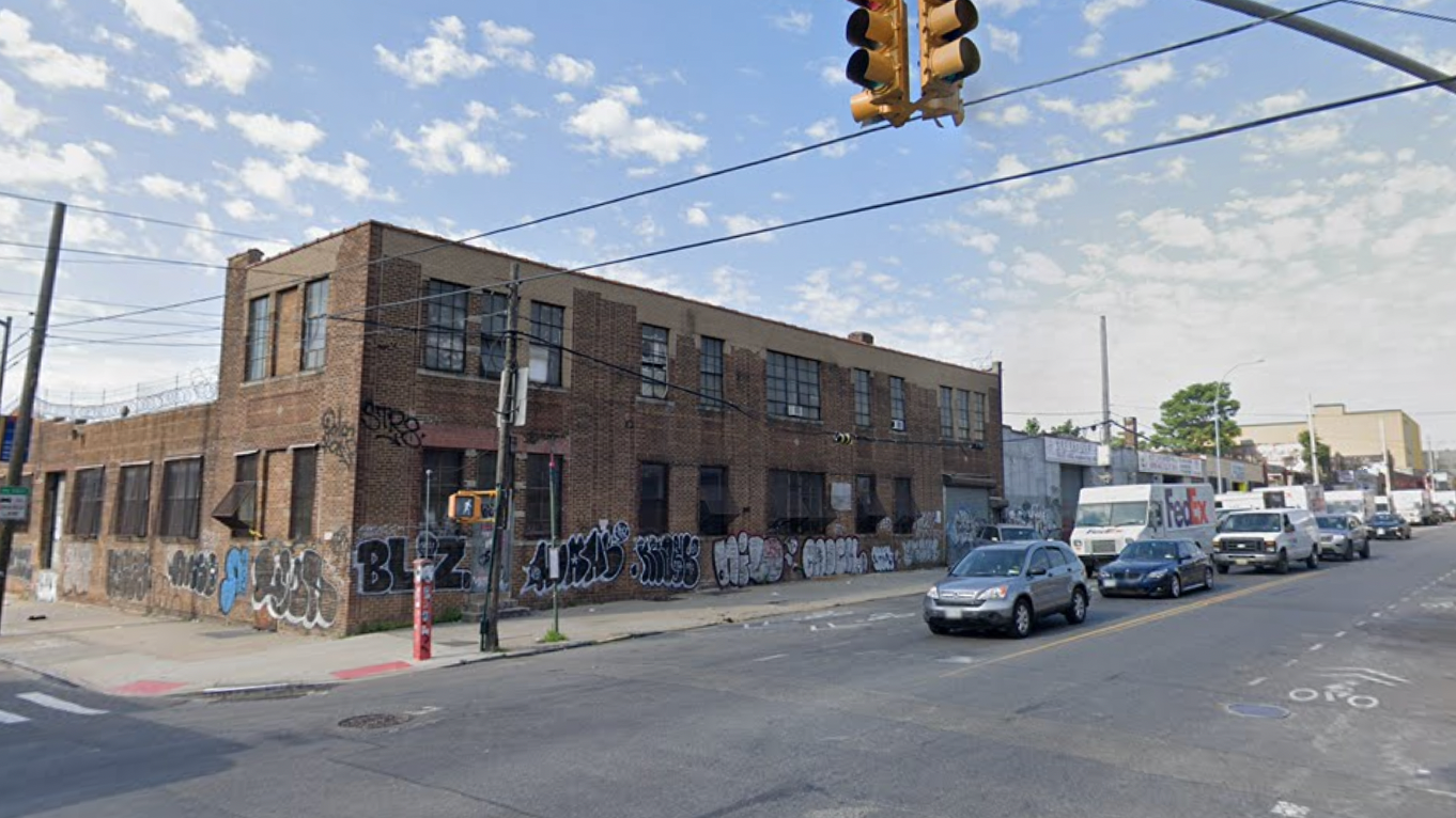 E-bike rider delivering food in Brooklyn injured after car crashes into him