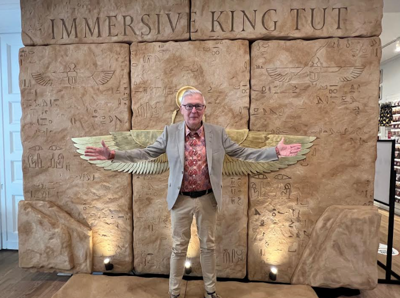 Tut curator