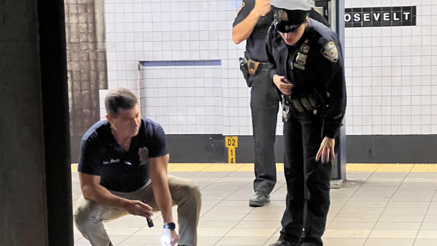 Suspect held without bail on manslaughter charge after man forced into path of Queens subway train