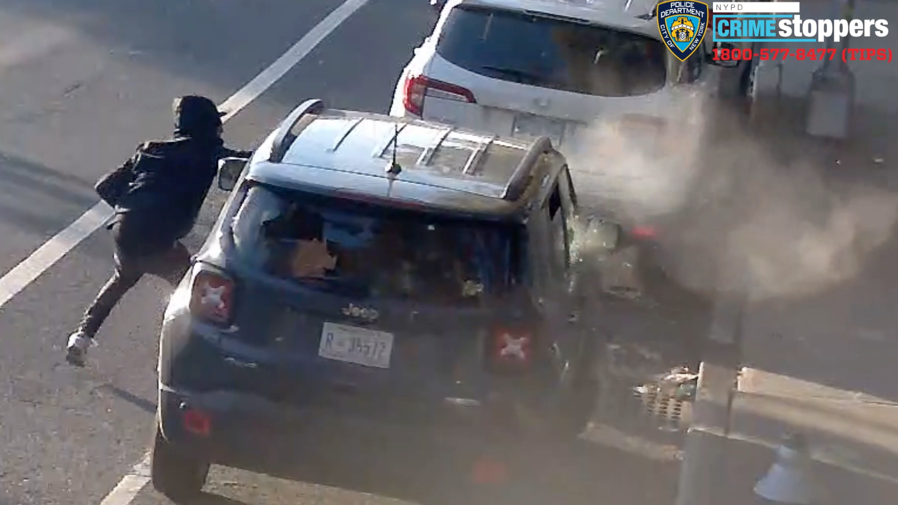 VIDEO: Man parking Jeep returns fire as gunshots shatter windows in the Bronx