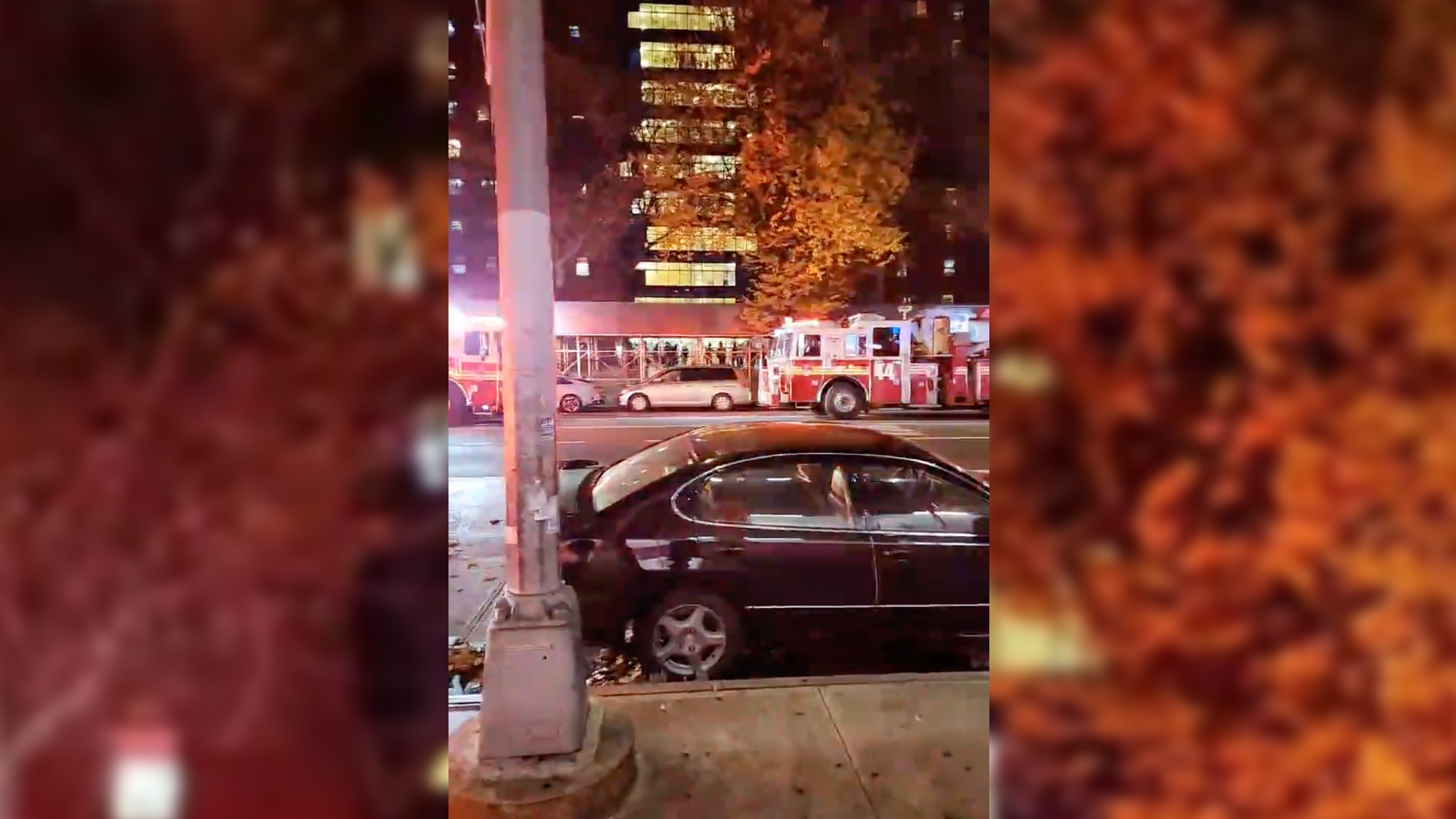 2 people injured in Bronx apartment building fire