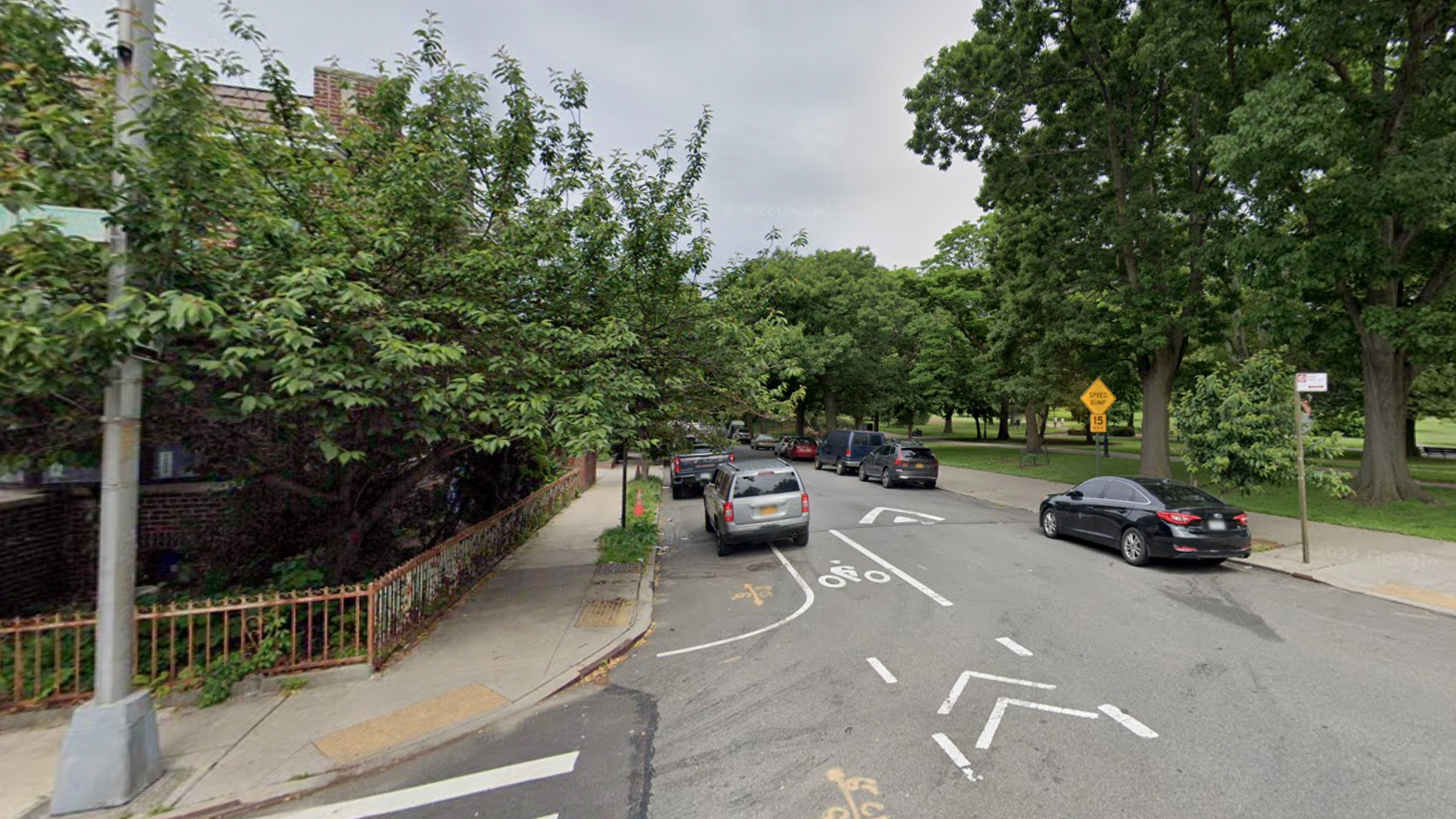 Brooklyn man, 85, dies 3 weeks after hit by car while crossing street