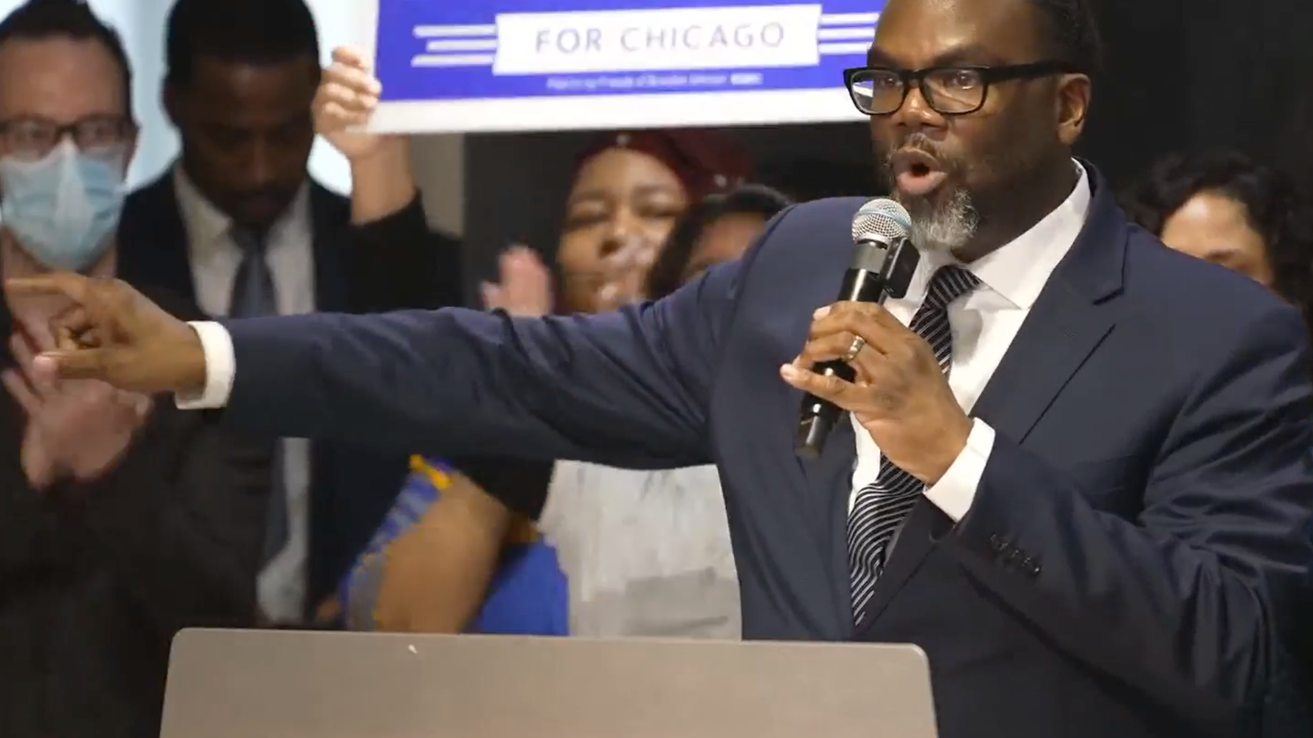 Brandon Johnson receives influential endorsement in Chicago mayoral race