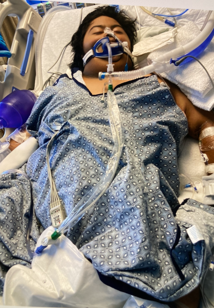 Alonso Moreira on a ventilator after being hospitalized with COVID-19.