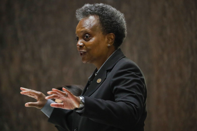 Chicago mayor says combating crime on Mag Mile and mass transit is team efort